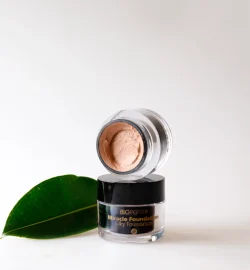 Miracle Foundation – מייק-אפ קטיפתי