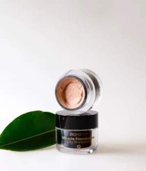Miracle Foundation – מייק-אפ קטיפתי
